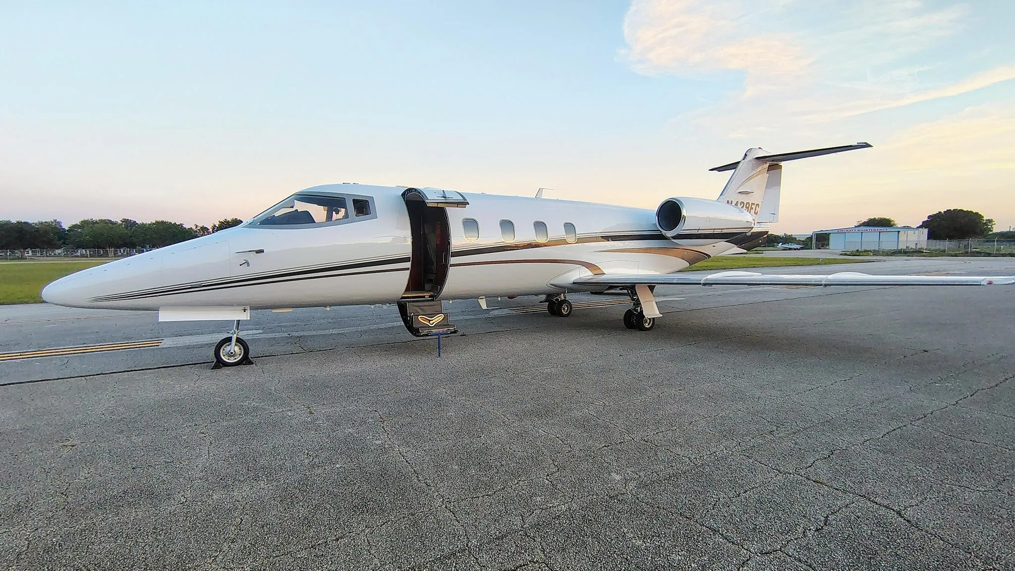 Exterior view of a 1984 LEARJET 55, N429FC.