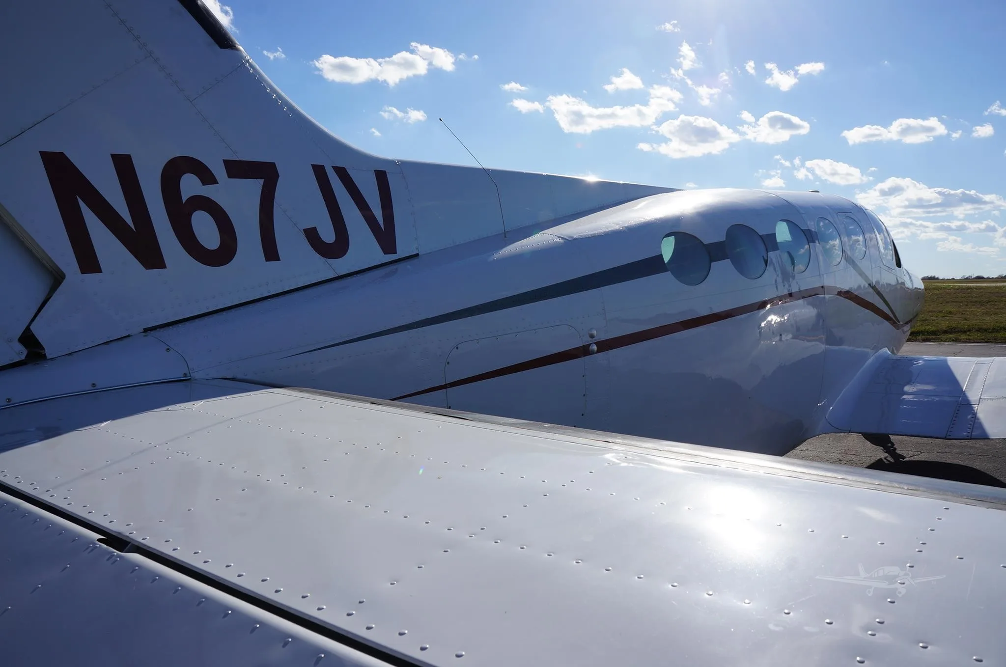 Exterior view of a 1978 CESSNA 421C, N67JV.