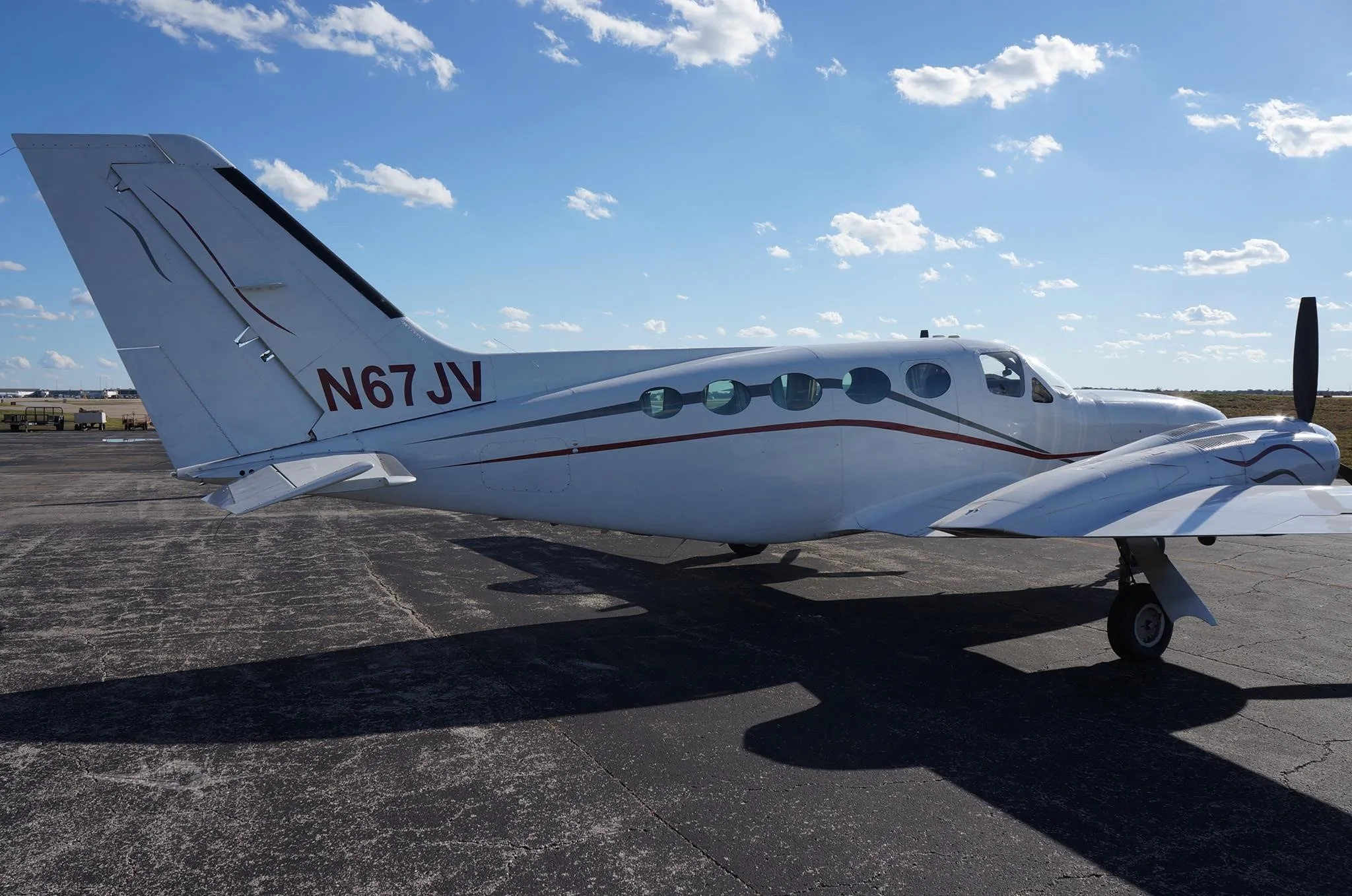 Exterior view of a 1978 CESSNA 421C, N67JV.