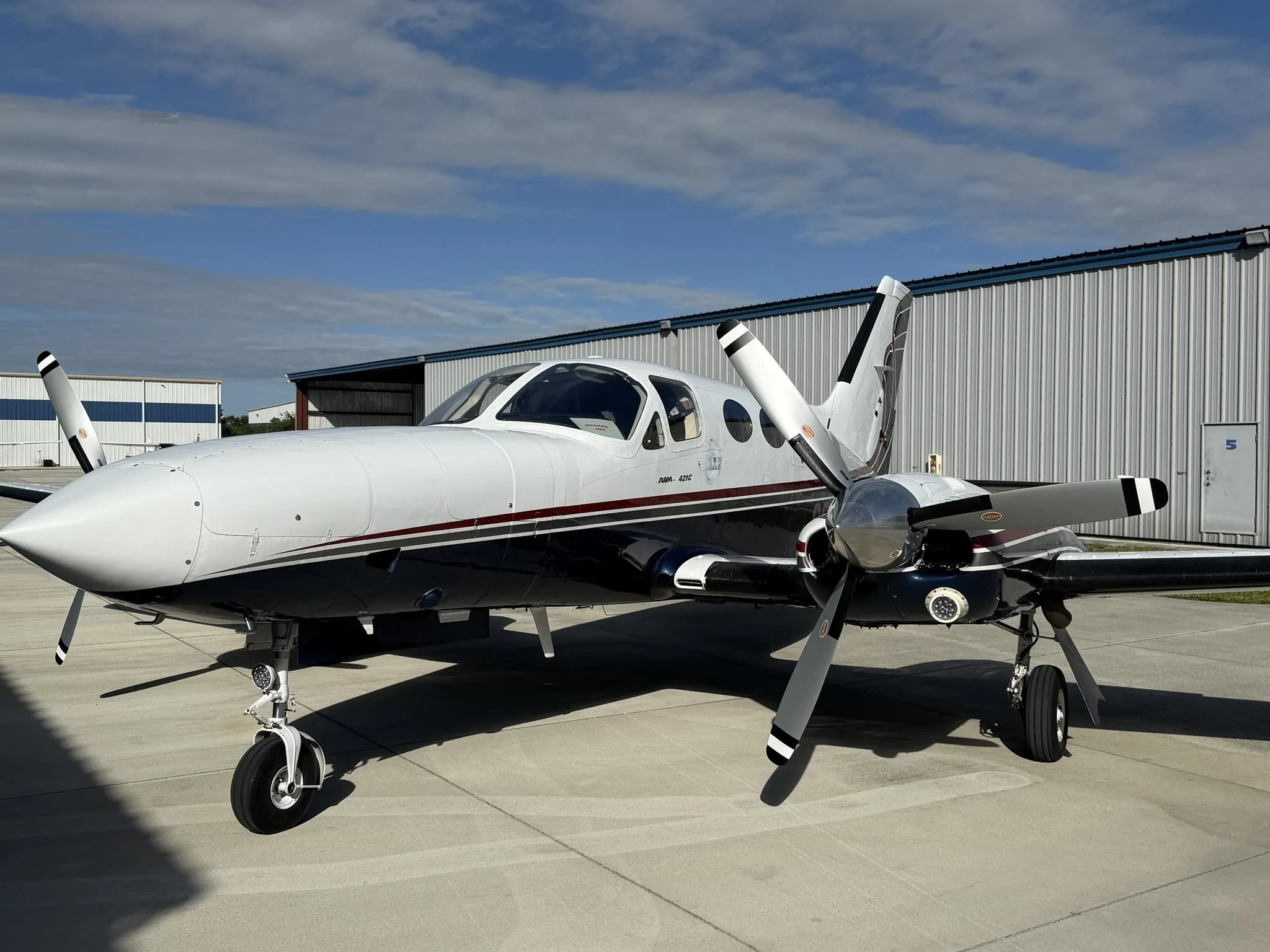 Exterior view of a 1976 CESSNA 421C.