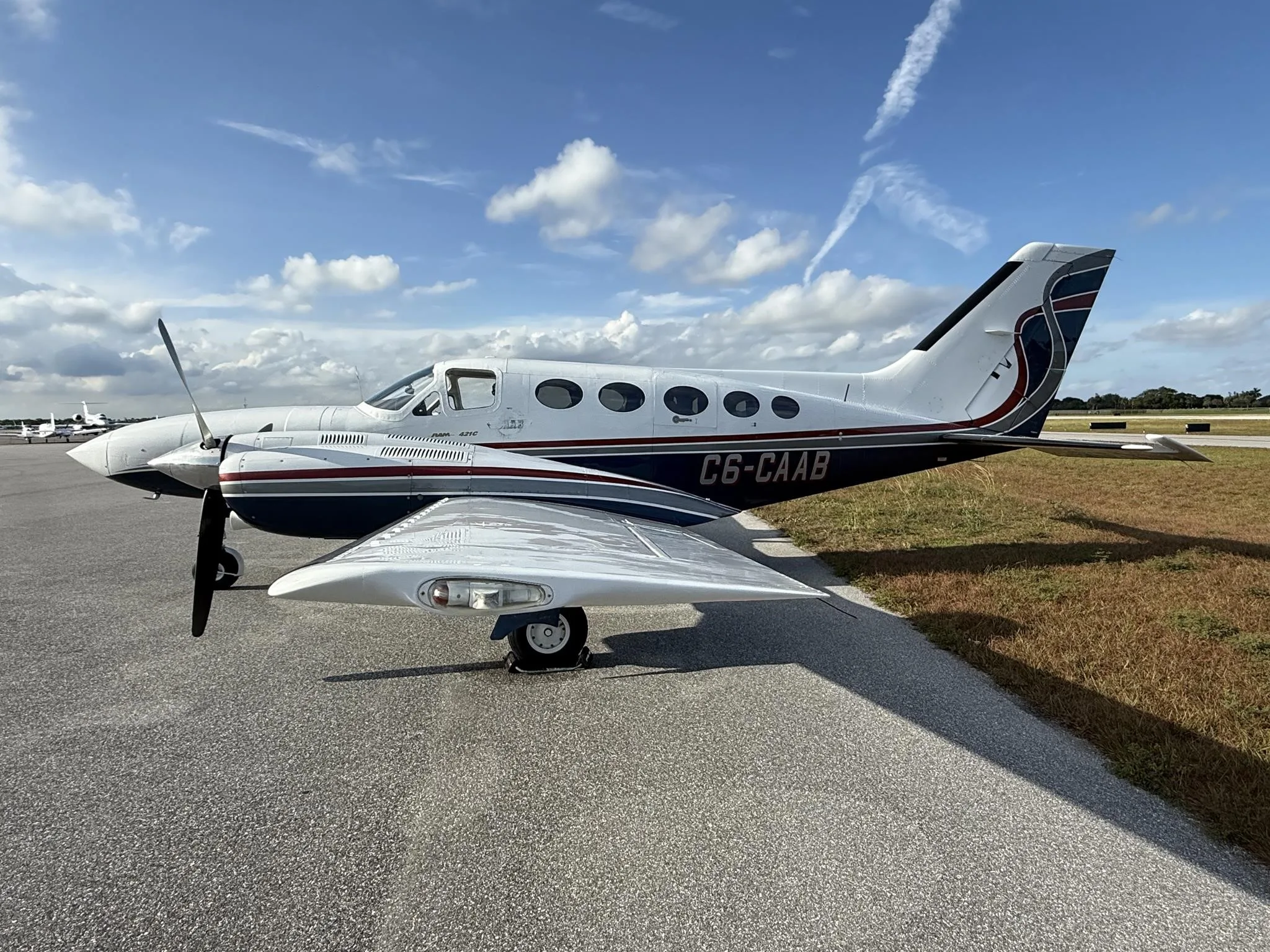 Exterior view of a 1976 CESSNA 421C.