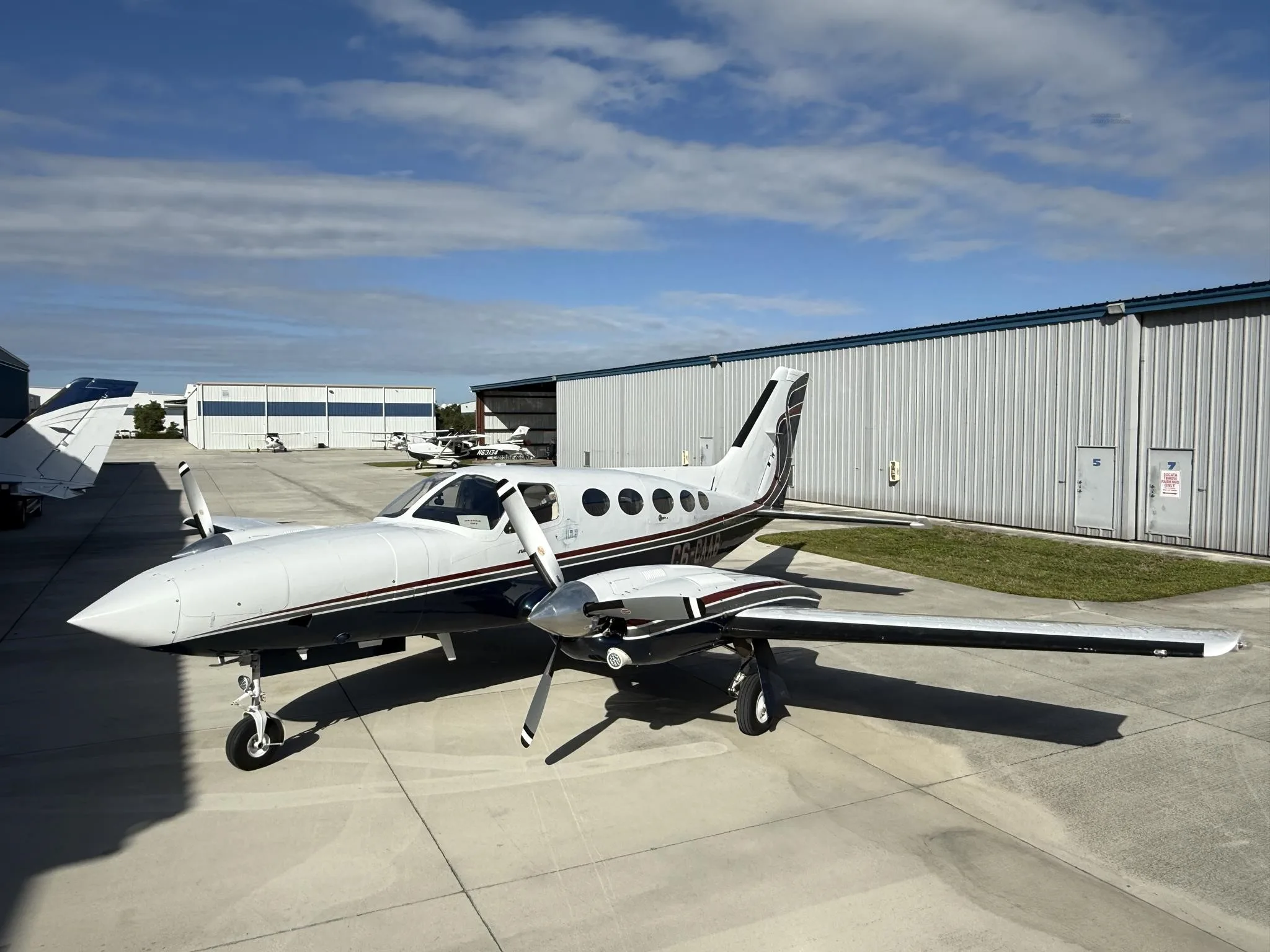 Exterior view of a 1976 CESSNA 421C.