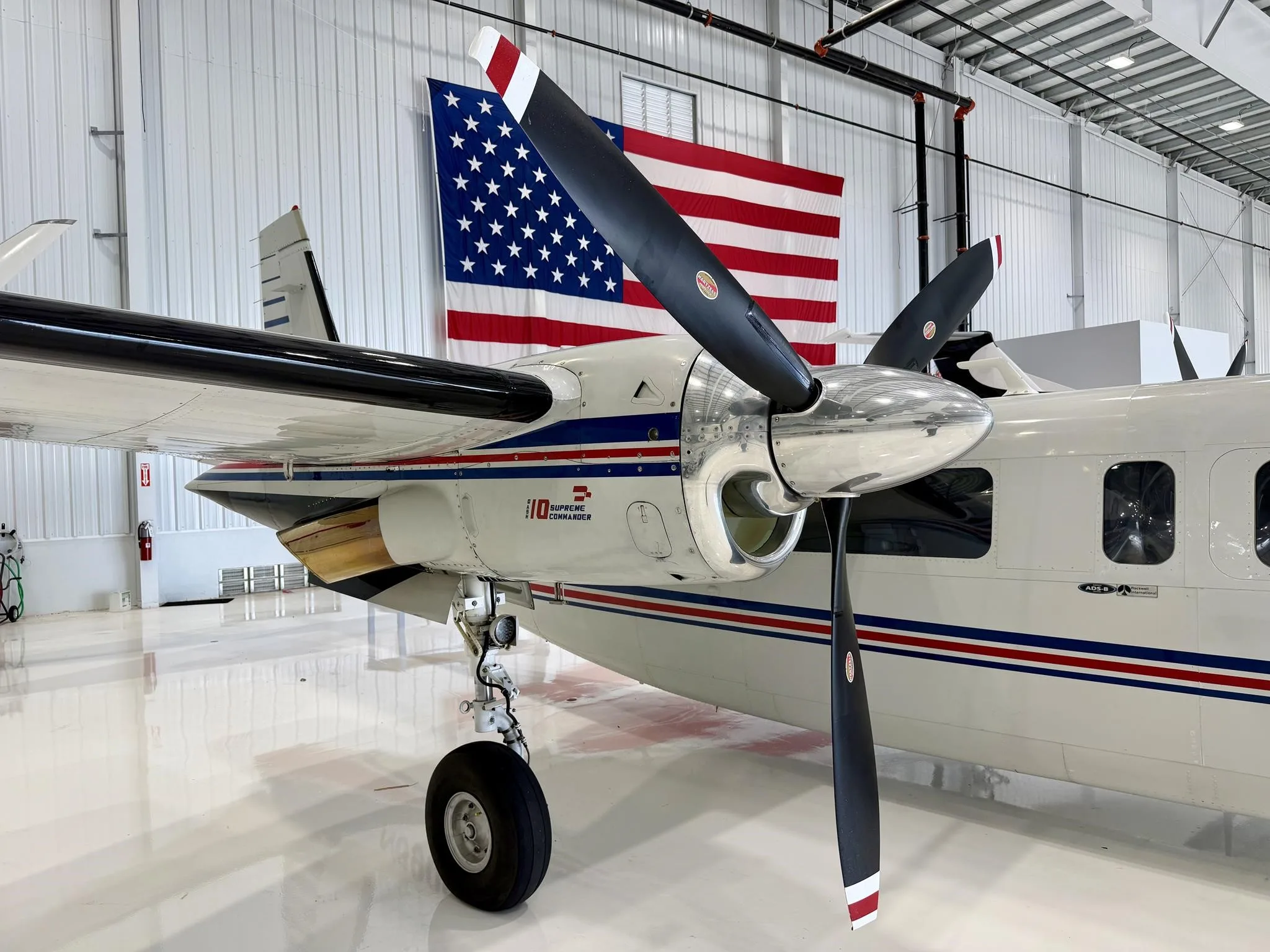 Exterior view of a 1978 COMMANDER 690B, N690RJ.