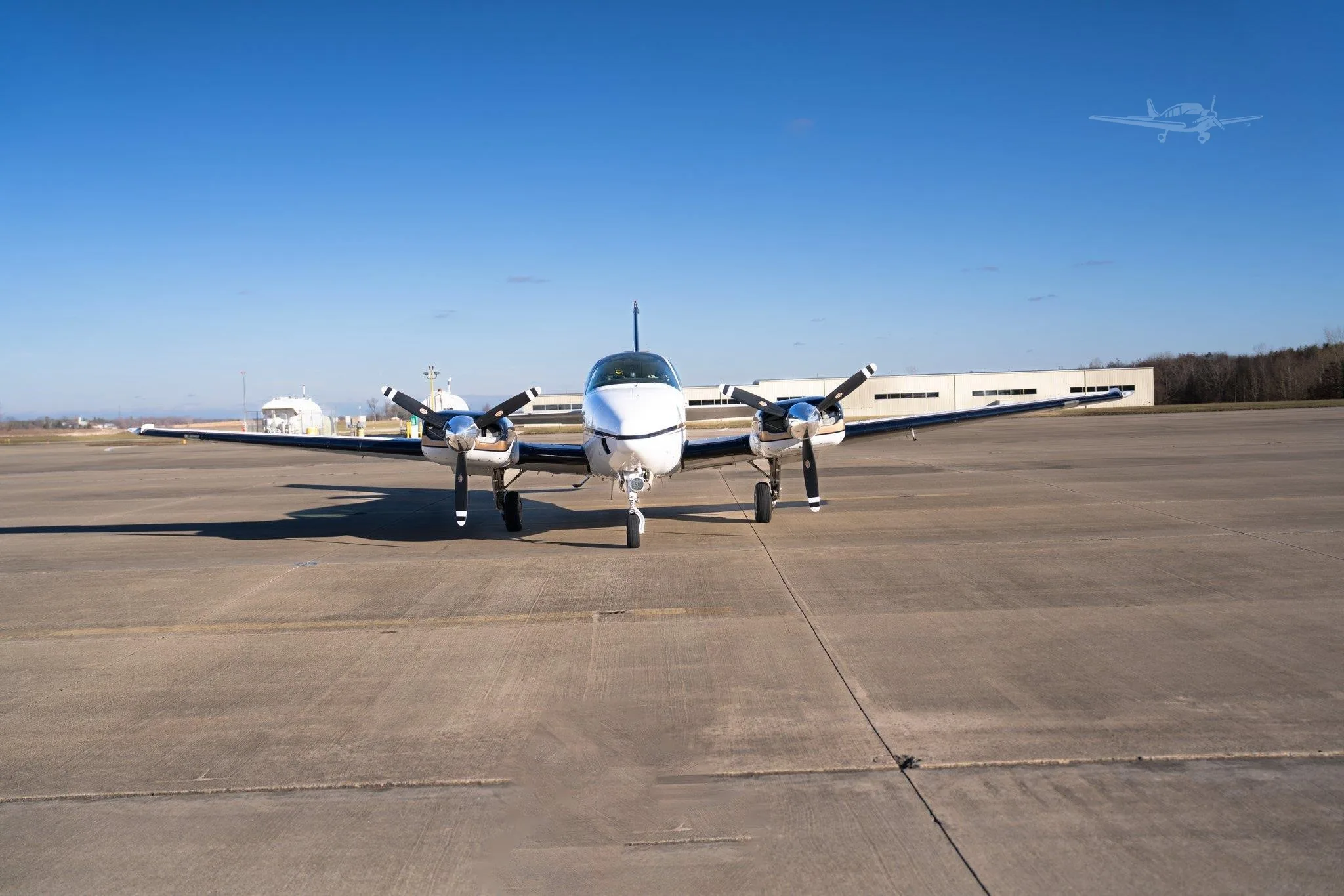 Exterior view of a 1968 BEECHCRAFT B55 BARON, N55SE.