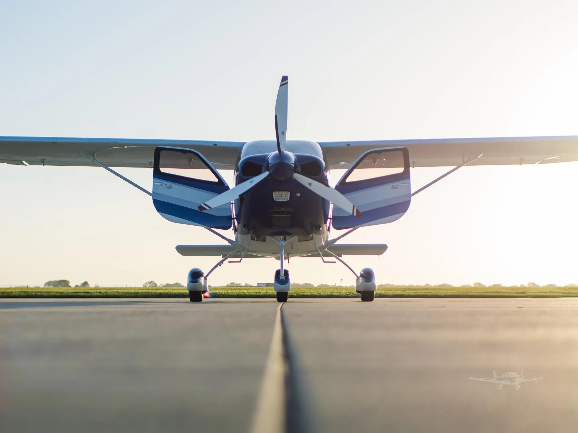 Exterior view of a 2026 TECNAM P2010 GRAN LUSSO.