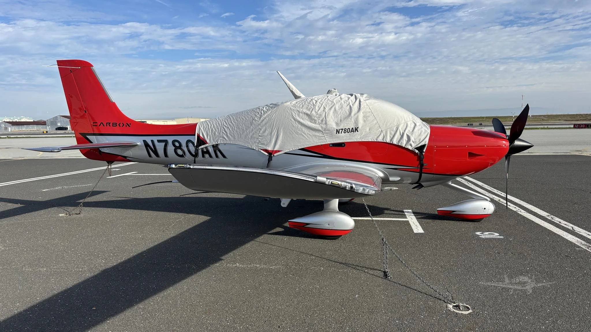 Exterior view of a 2020 CIRRUS SR22 TURBO.