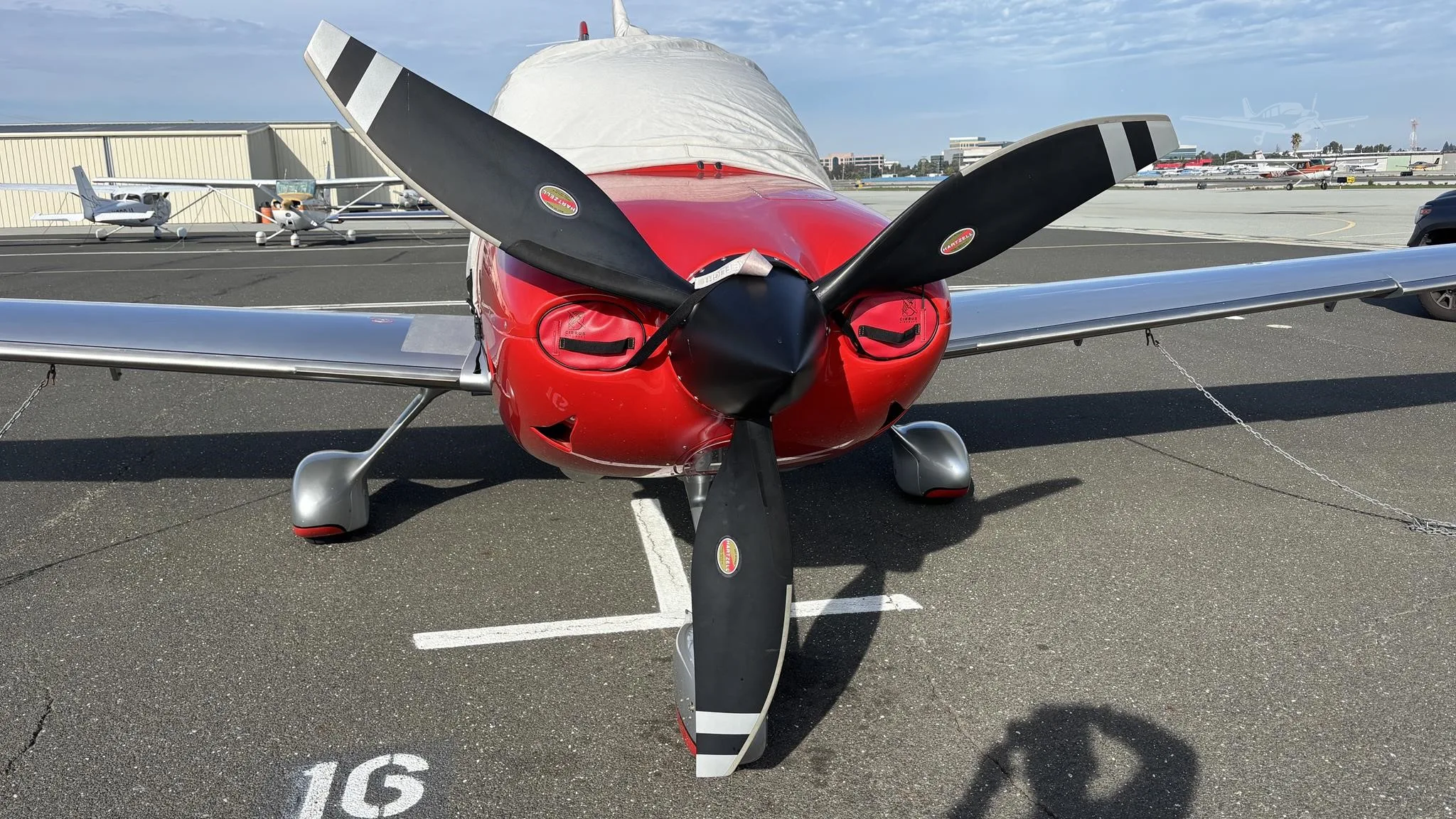 Exterior view of a 2020 CIRRUS SR22 TURBO.