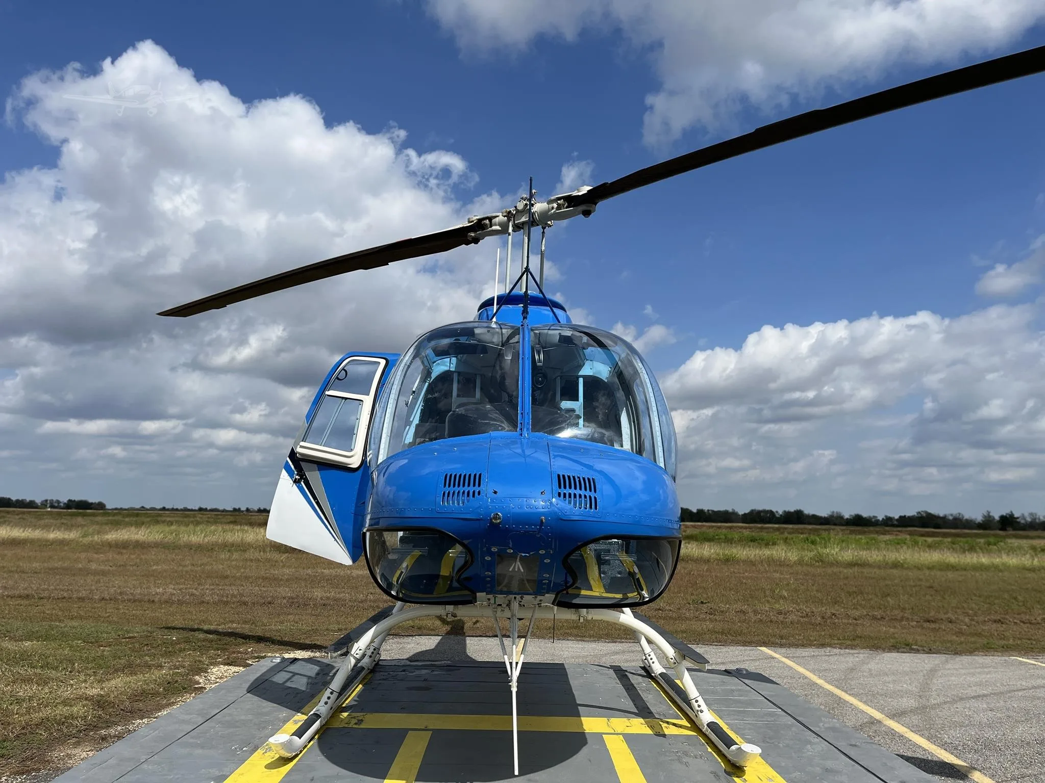 Exterior view of a 1985 BELL 206B III, N41WE.