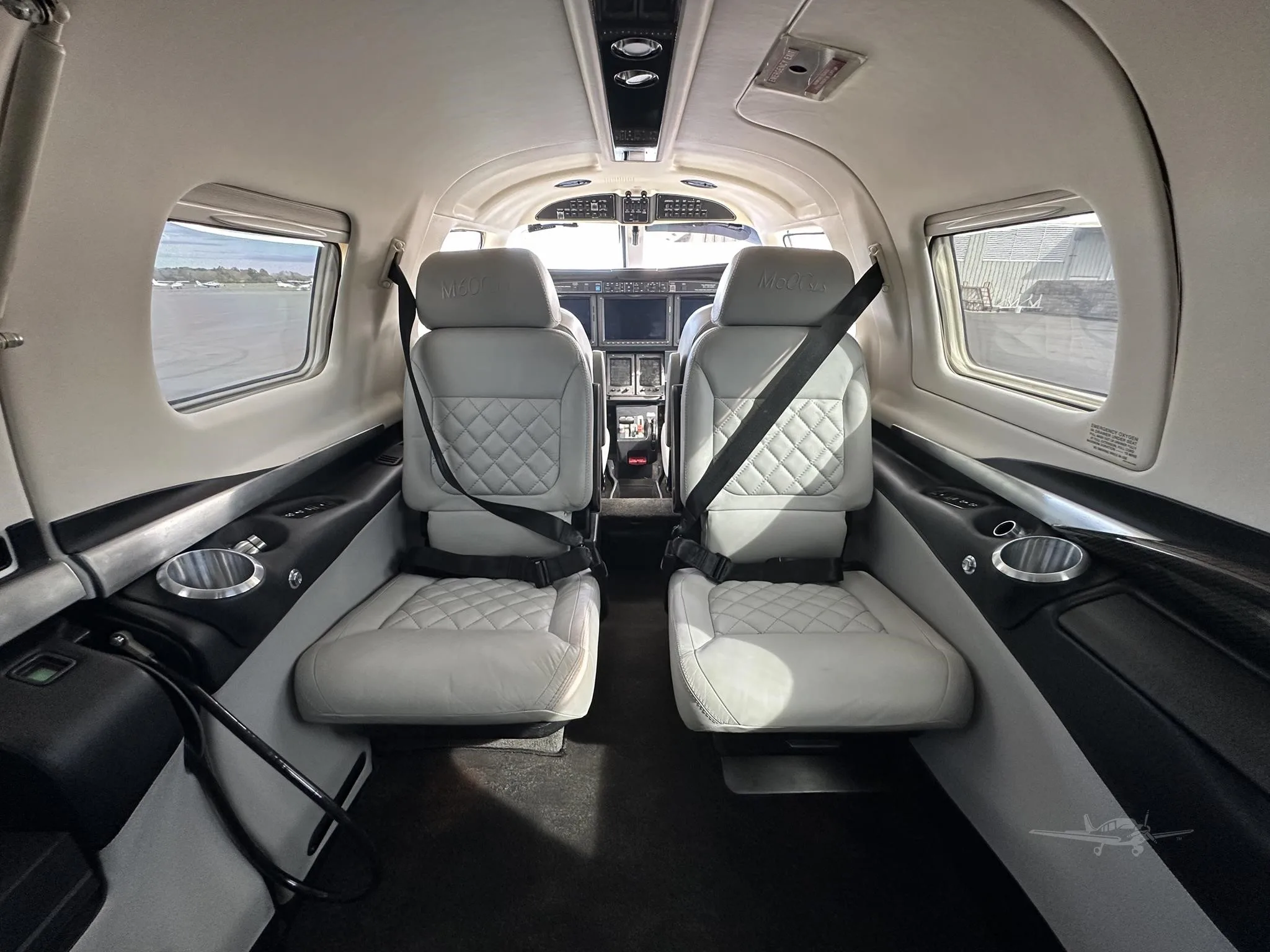 Cabin interior of a 2020 PIPER M600 SLS.
