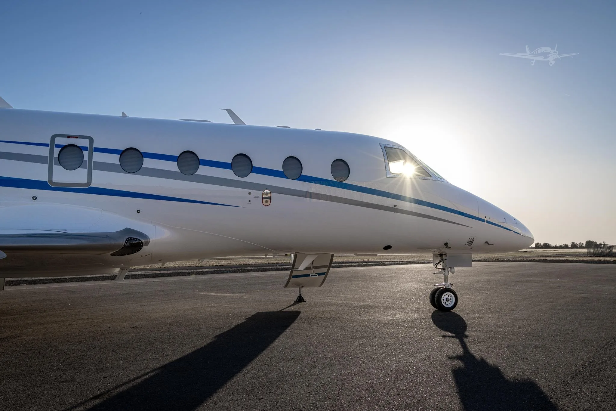 Exterior view of a 2008 GULFSTREAM G150, N705AK.