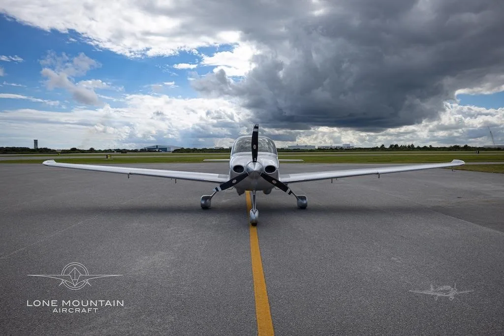 Exterior view of a 2023 CIRRUS SR20-G6, N365AT.