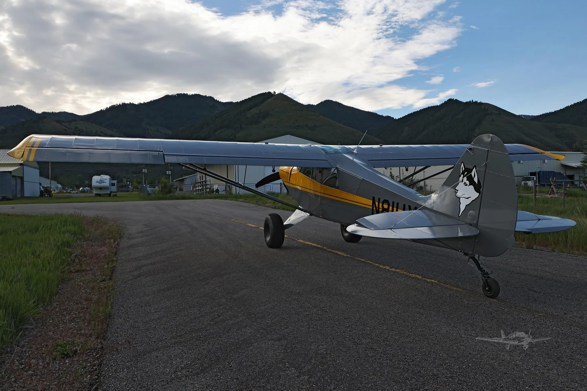 Exterior view of a 2026 AVIAT HUSKY A-1C-200, N81HY.