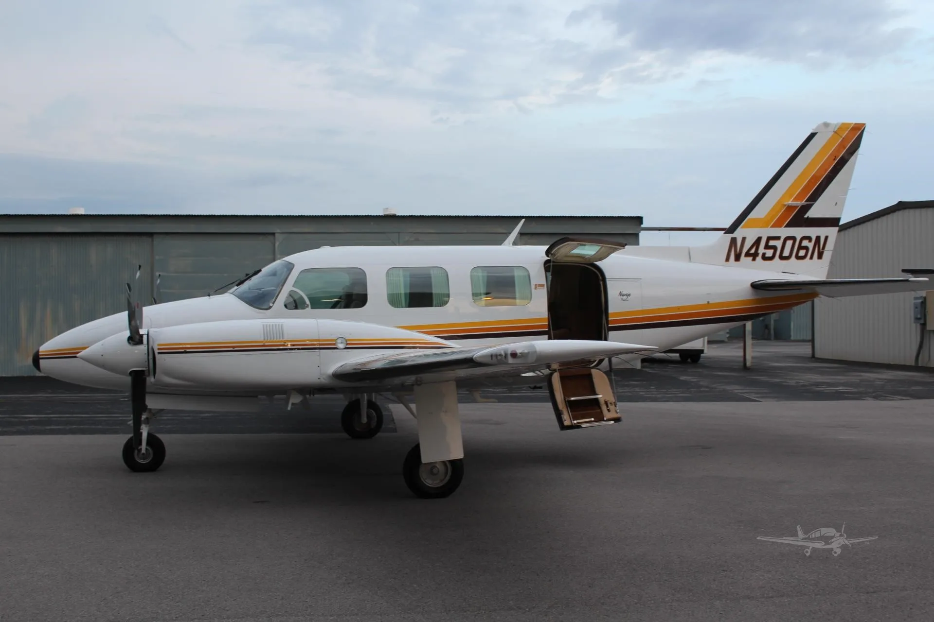 Exterior view of a 1981 PIPER NAVAJO, N4506N.