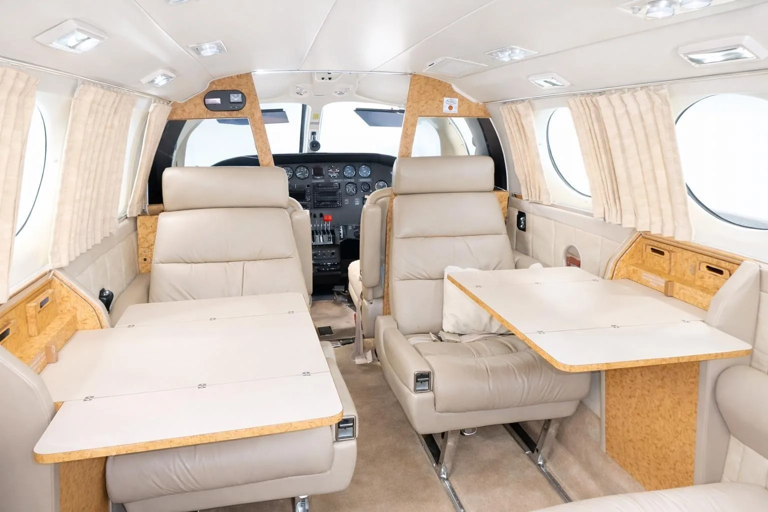 Cabin interior of a 1982 CESSNA 421C.