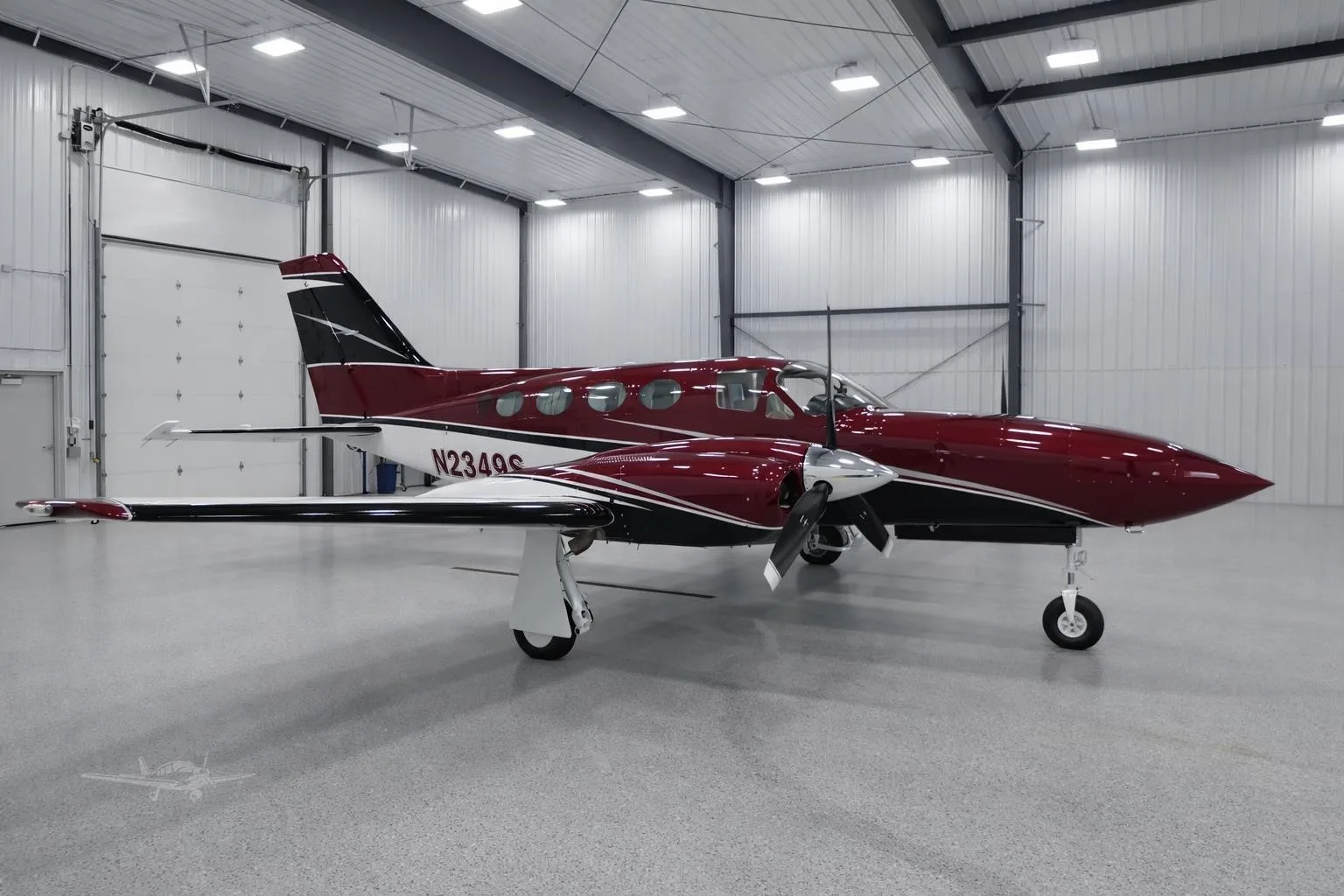 Exterior view of a 1982 CESSNA 421C, N2349S.