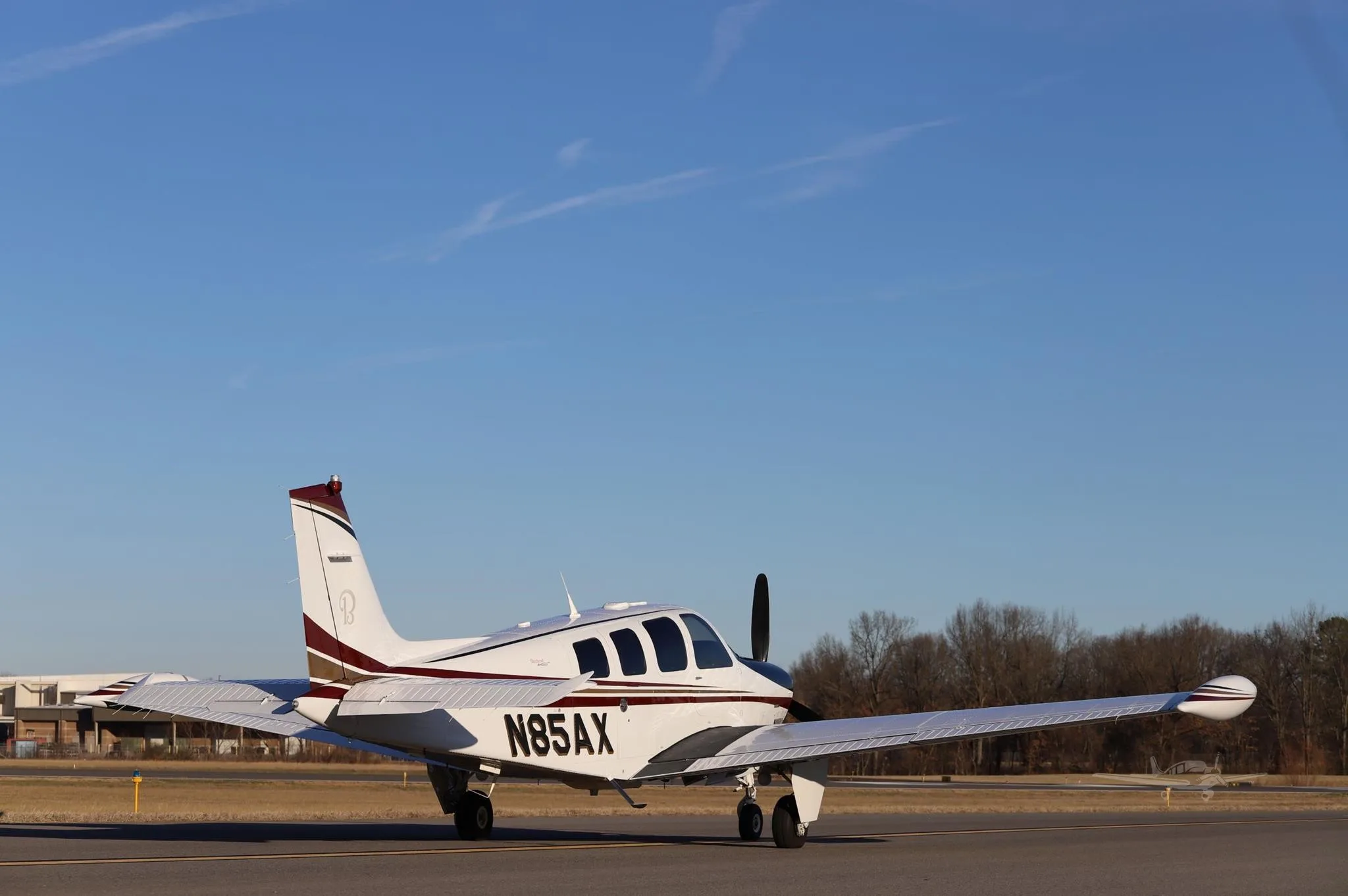 Exterior view of a 2008 BEECHCRAFT G36 BONANZA, N85AX.