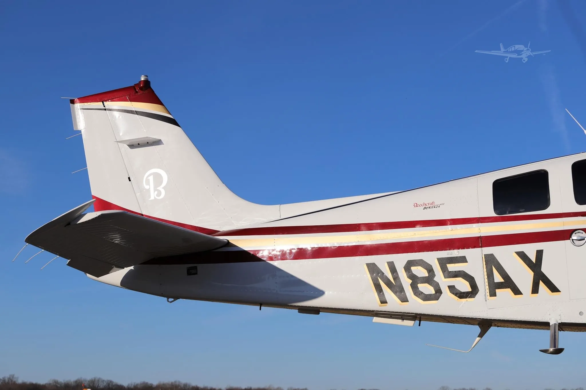 Exterior view of a 2008 BEECHCRAFT G36 BONANZA, N85AX.