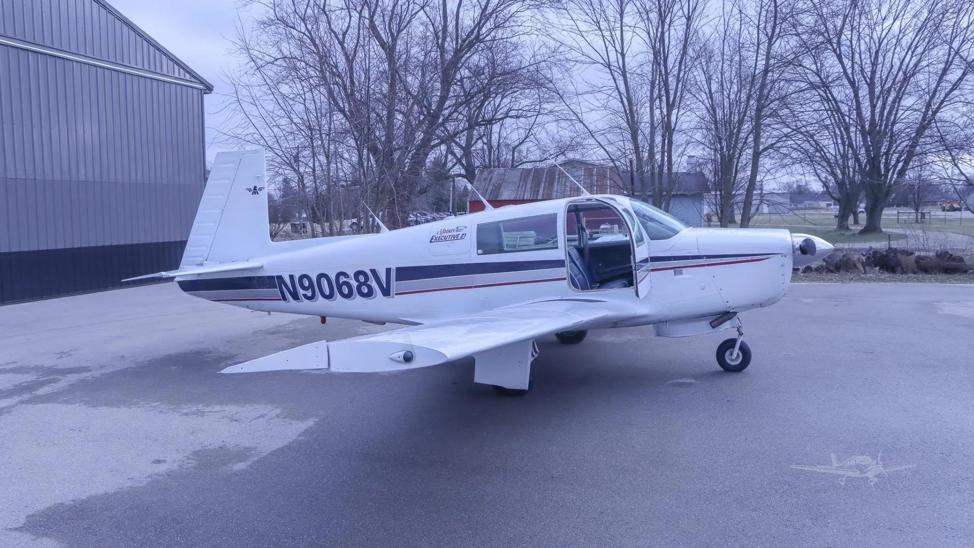 1968 MOONEY M20F EXEC 21