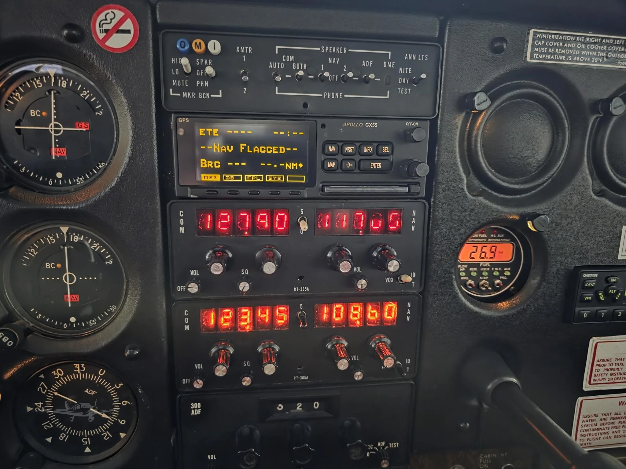 Avionics suite of a 1980 CESSNA 172N SKYHAWK.