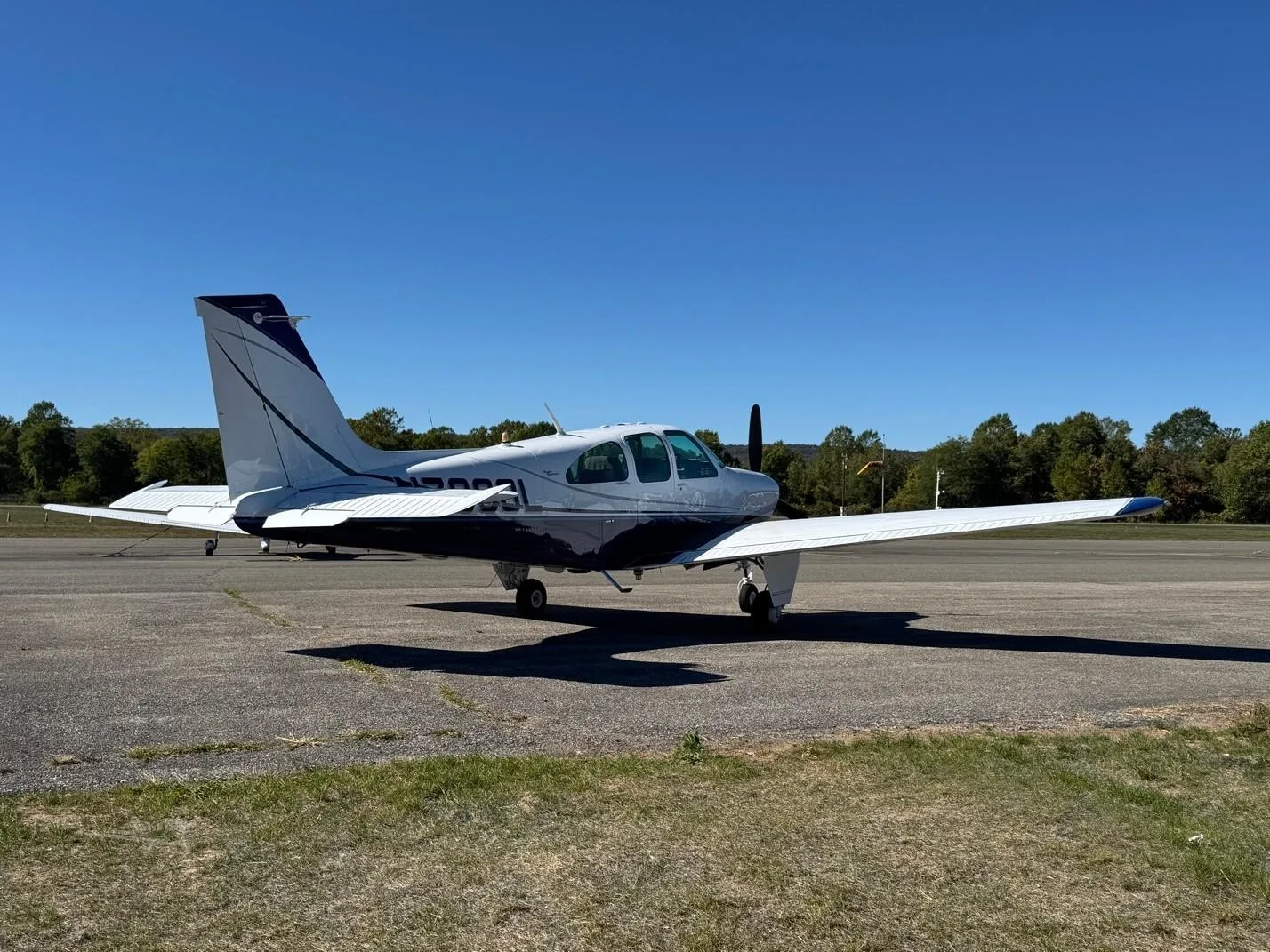 Exterior view of a 1966 BEECHCRAFT C33A DEBONAIR, N7880L.