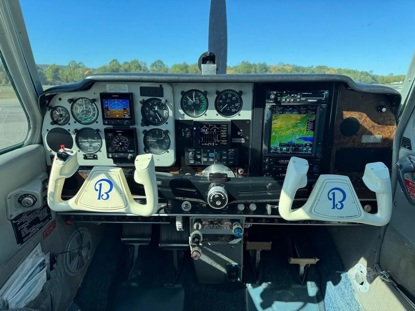 Cockpit and instrument panel of a 1966 BEECHCRAFT C33A DEBONAIR.