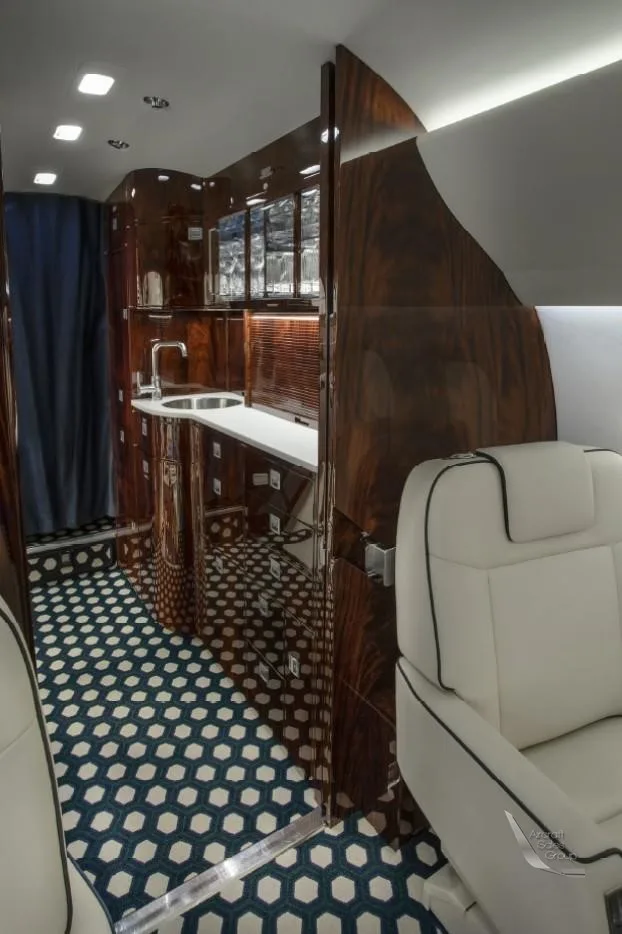 2003 Dassault Falcon 2000