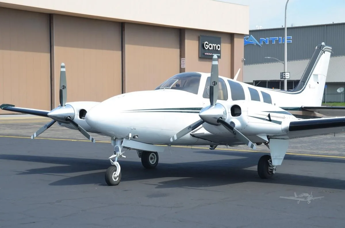 Exterior view of a 1985 BEECHCRAFT 58P BARON, N491WM.