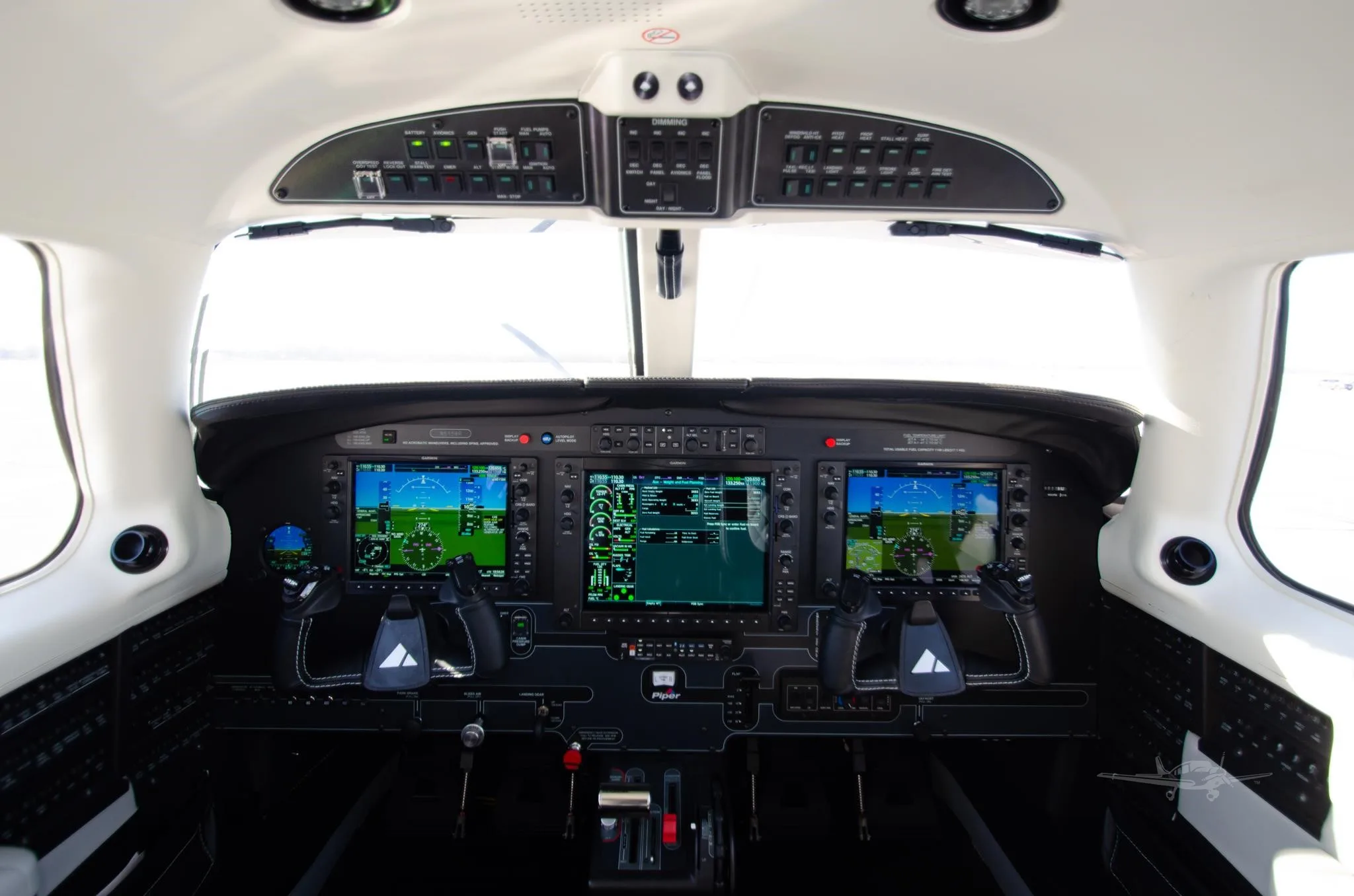 Cockpit and instrument panel of a 2025 PIPER M500.