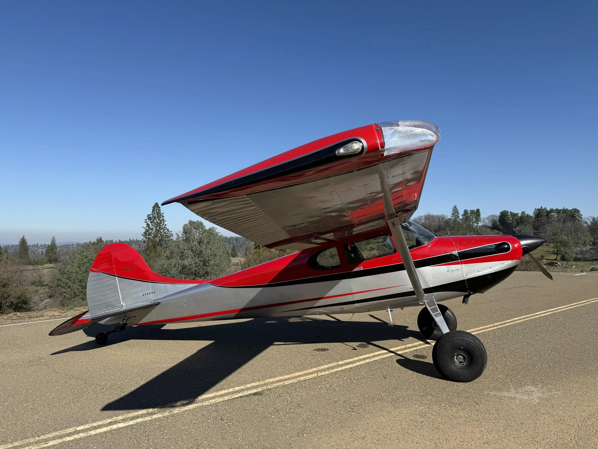 Marketing image of a 1954 CESSNA 170B.