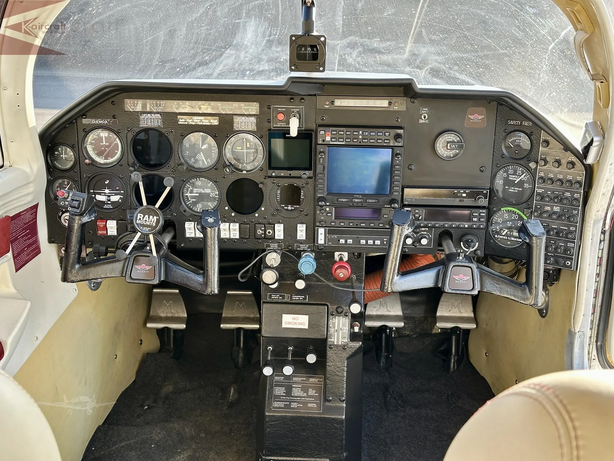 1988 Mooney M20J 201