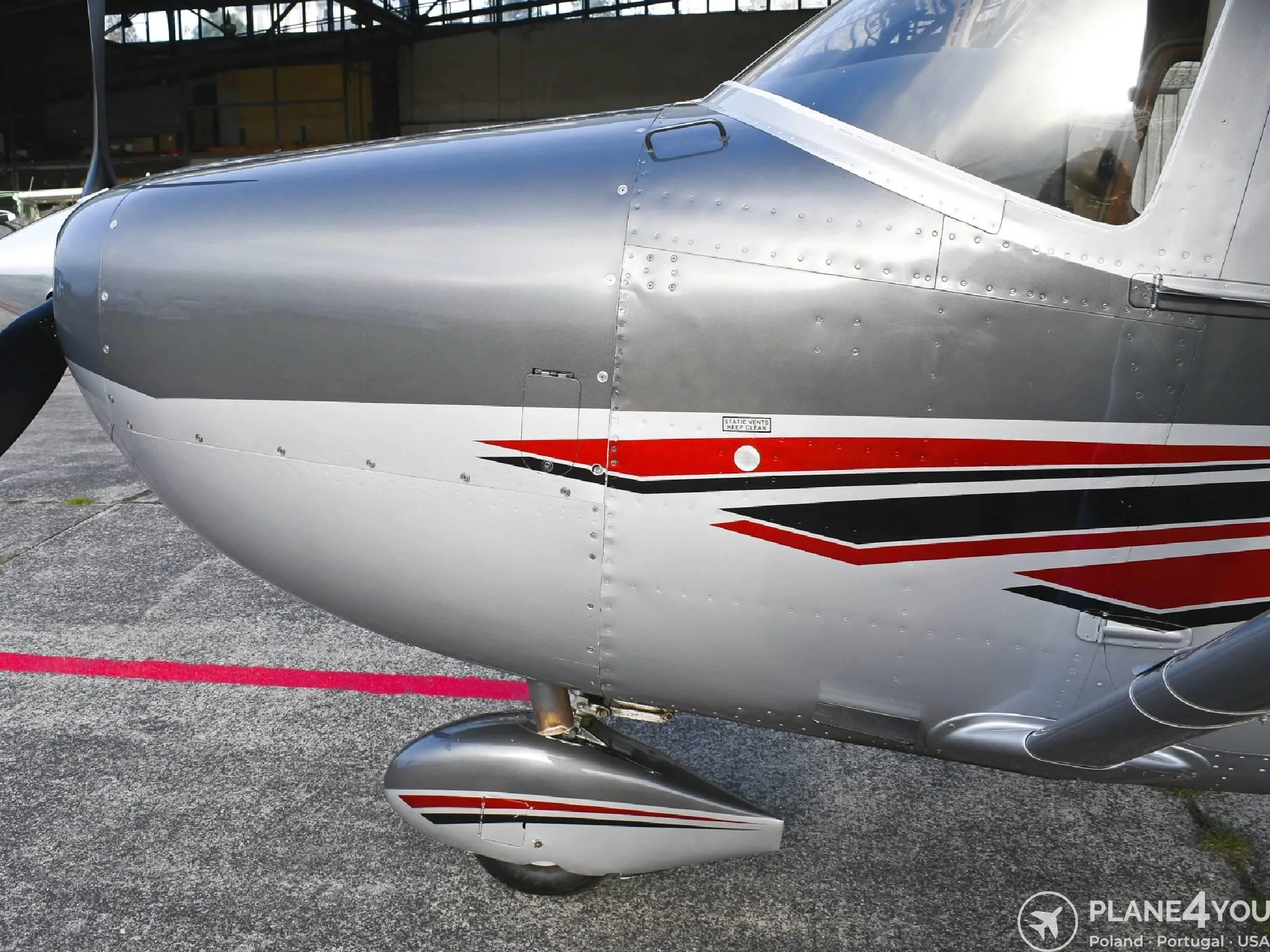 2005 Cessna 182T Skylane