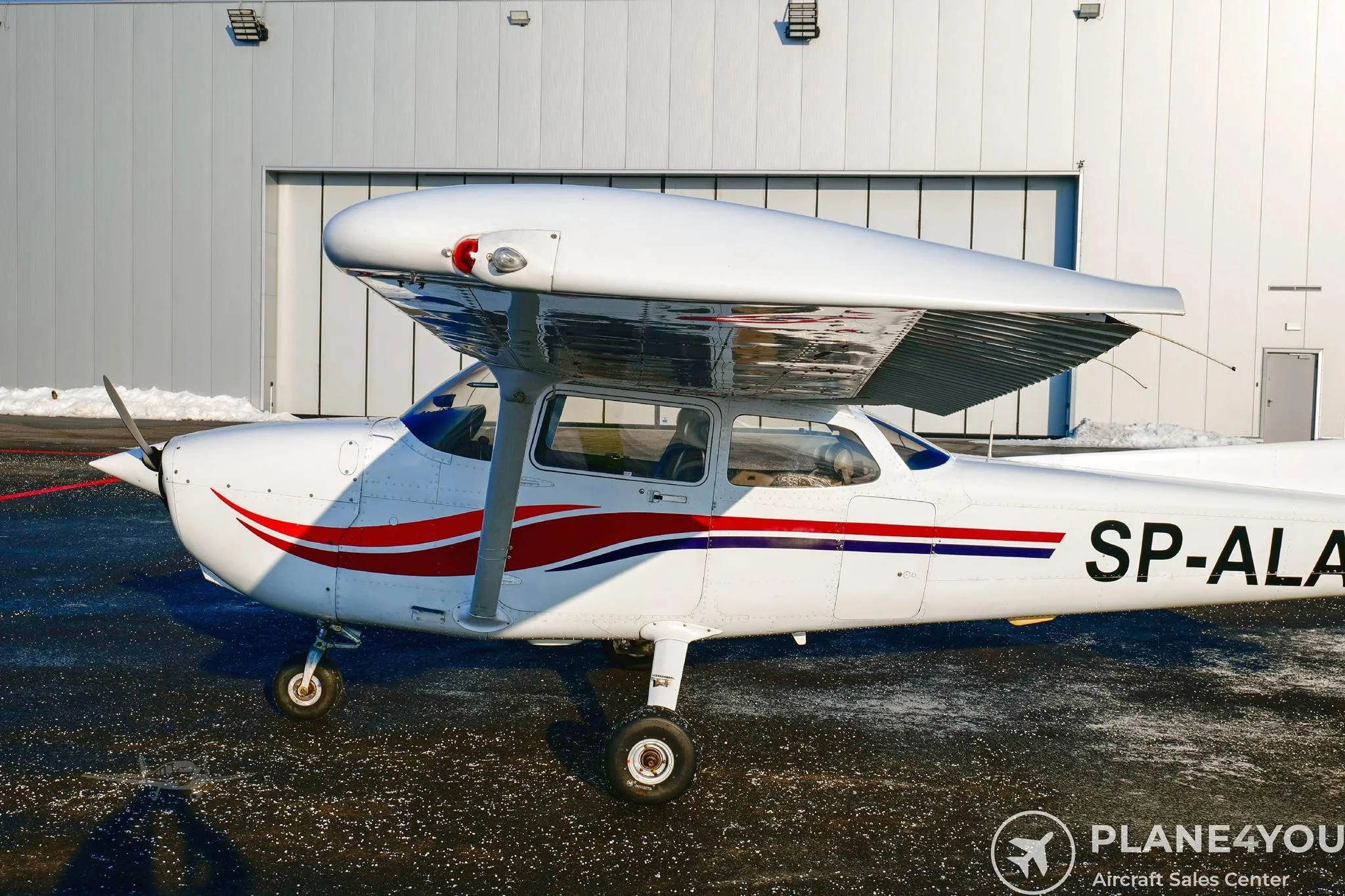 1999 Cessna 172S Skyhawk SP