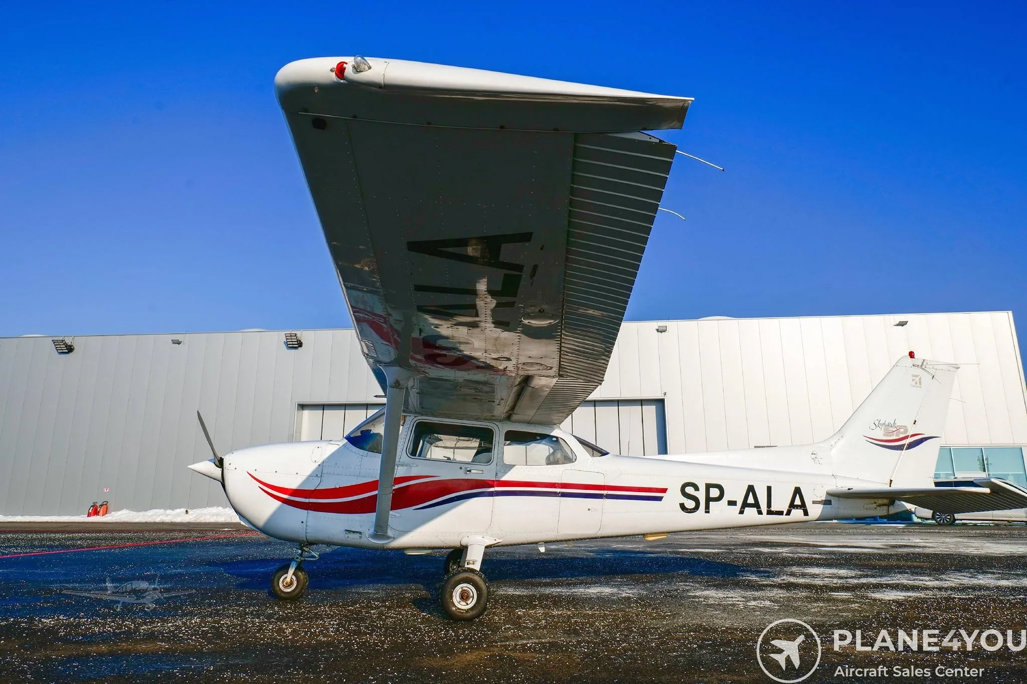 1999 Cessna 172S Skyhawk SP
