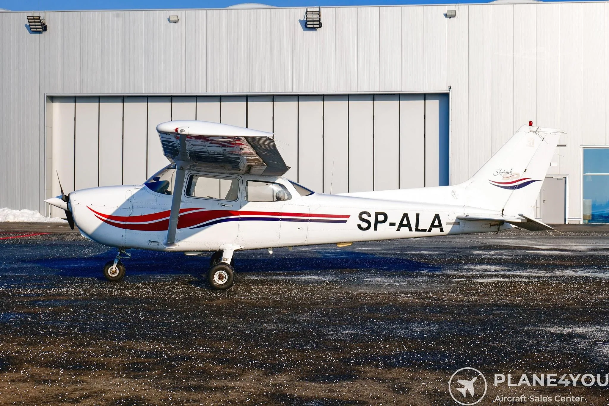 1999 Cessna 172S Skyhawk SP