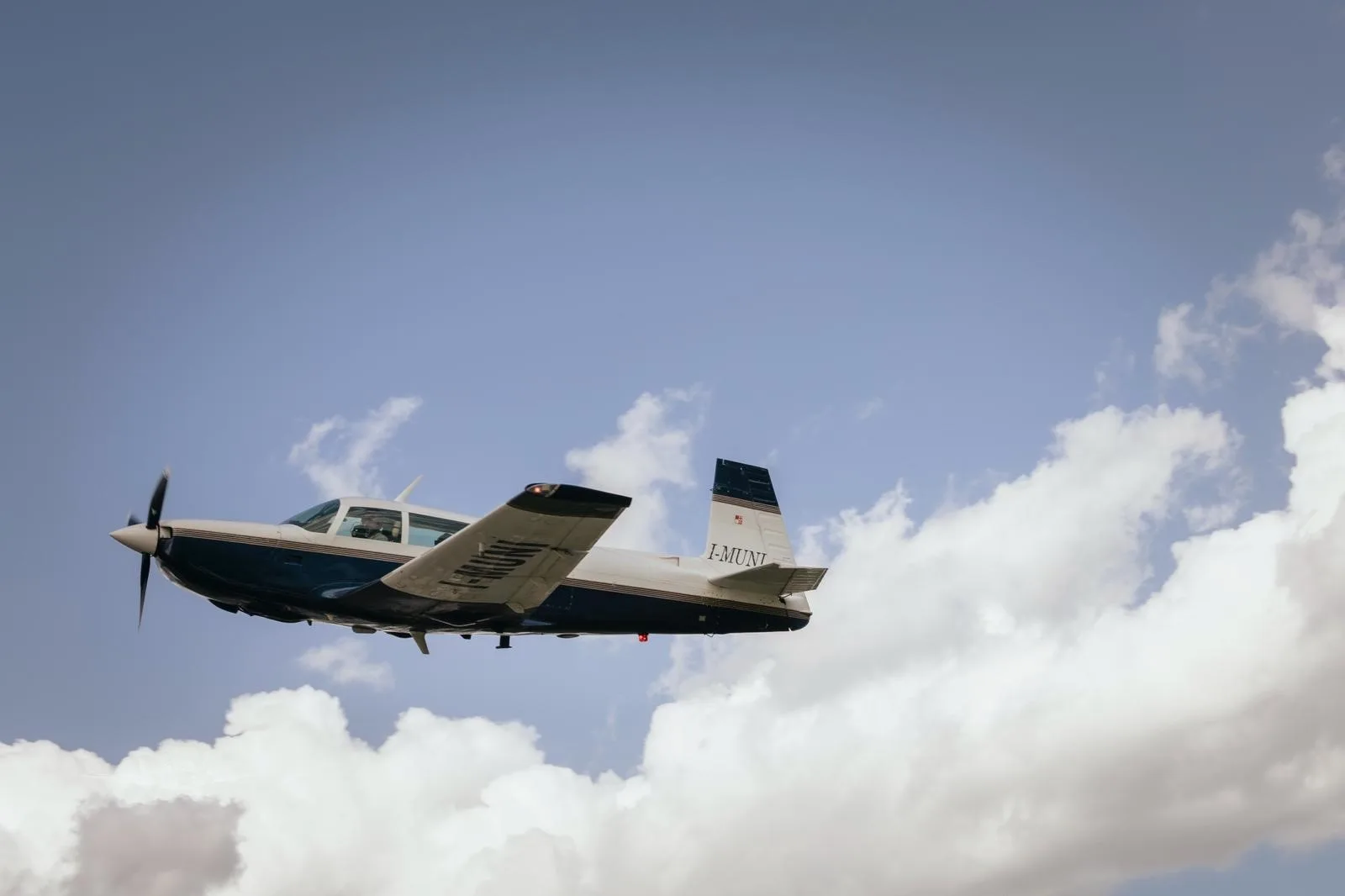 Marketing image of a 1981 MOONEY M20K 231.
