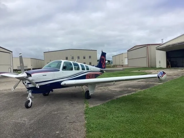 Exterior view of a 1976 BEECHCRAFT A36 BONANZA, N630JL.