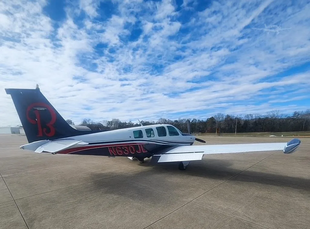 Exterior view of a 1976 BEECHCRAFT A36 BONANZA, N630JL.