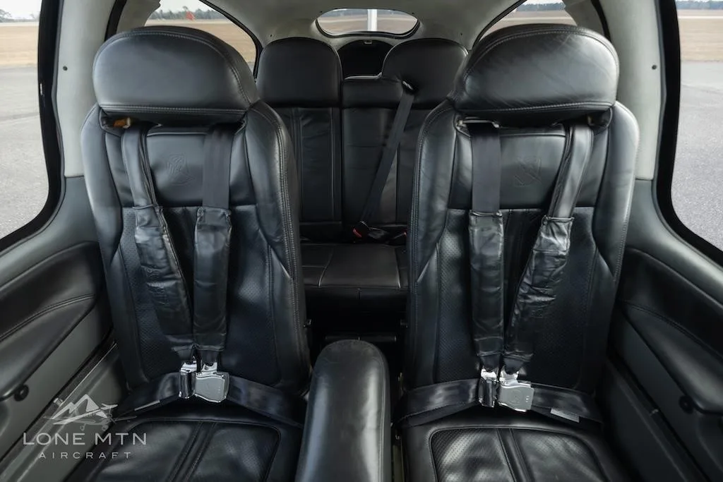 Cabin interior of a 2019 CIRRUS SR20-G6.