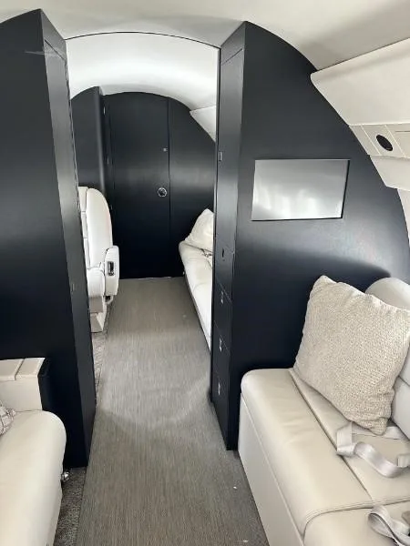 Cabin interior of a 1995 DASSAULT FALCON 900B.