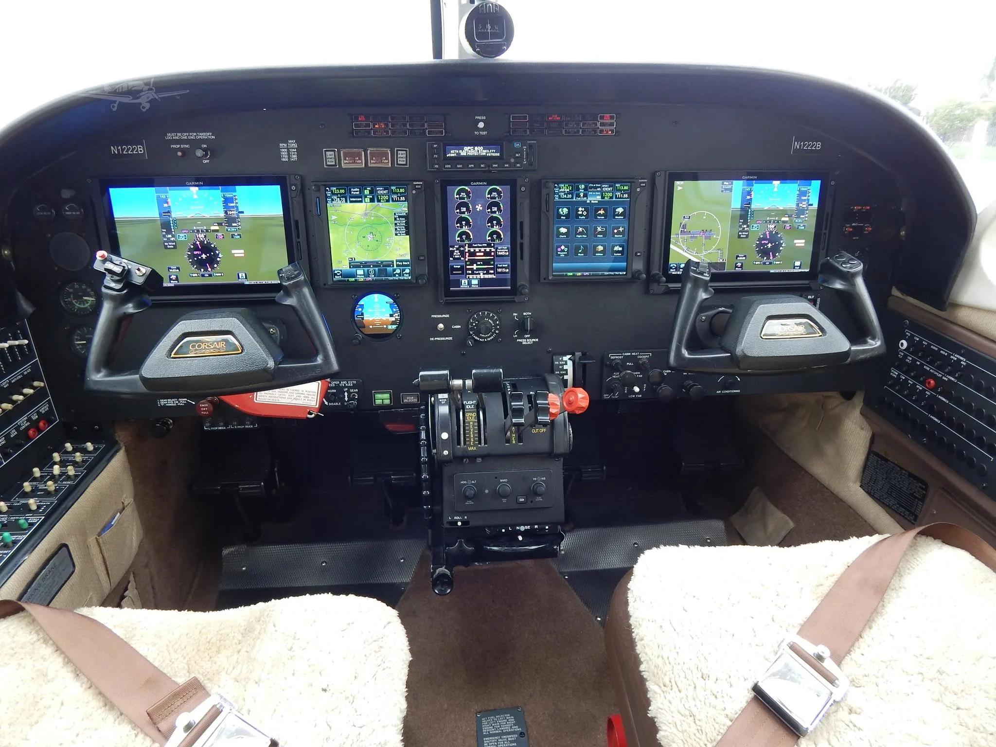 Cockpit and instrument panel of a 1981 CESSNA CONQUEST I.