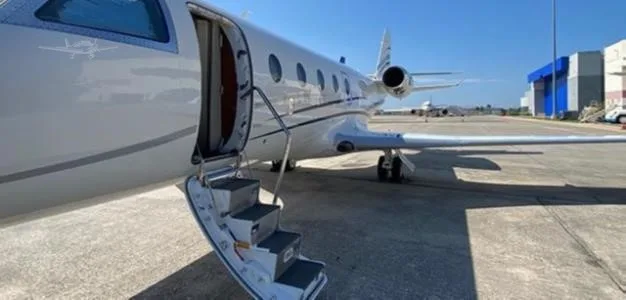Exterior view of a 2016 GULFSTREAM G150, VT-PLV.