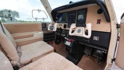 Cabin interior of a 1997 BEECHCRAFT A36 BONANZA.
