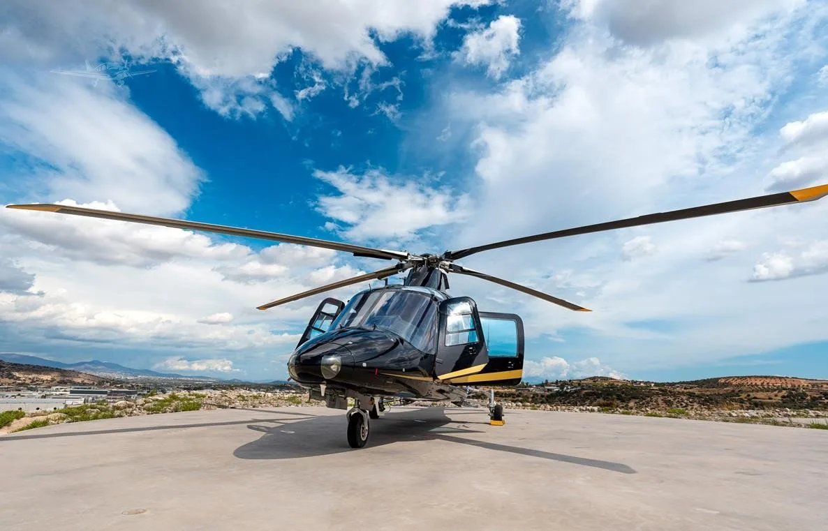 1990 Agusta A109C
