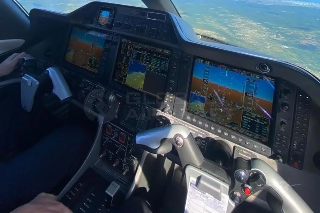 2009 Embraer Phenom 100