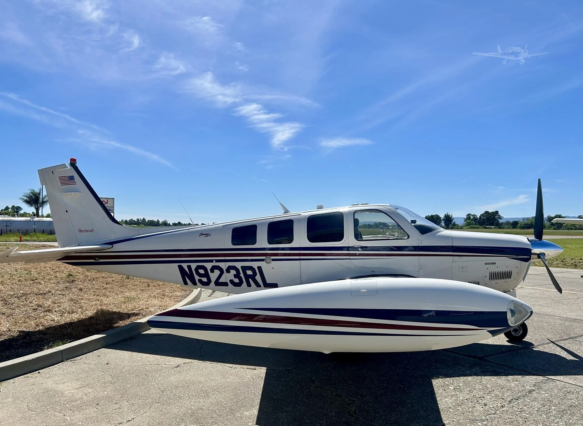Exterior view of a 2004 BEECHCRAFT A36 BONANZA, N923RL.