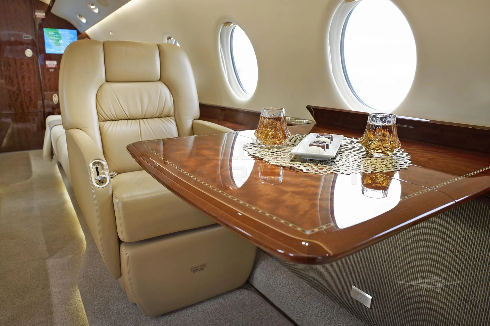 Cabin interior of a 2008 GULFSTREAM G200.