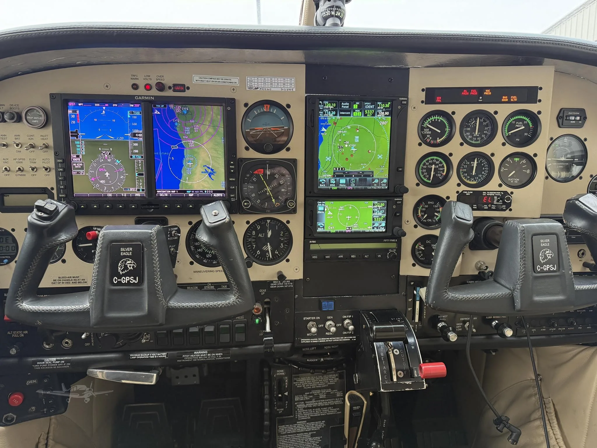 Cockpit and instrument panel of a 1978 CESSNA P210 SILVER EAGLE.