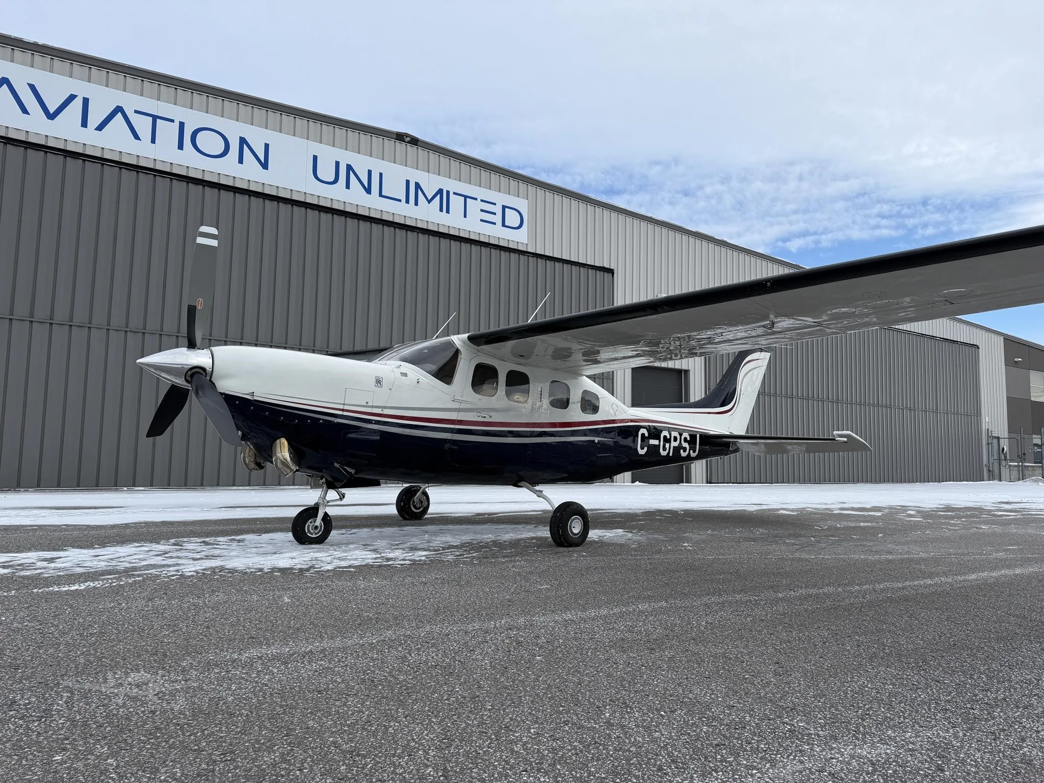 Exterior view of a 1978 CESSNA P210 SILVER EAGLE, C-GPSJ.