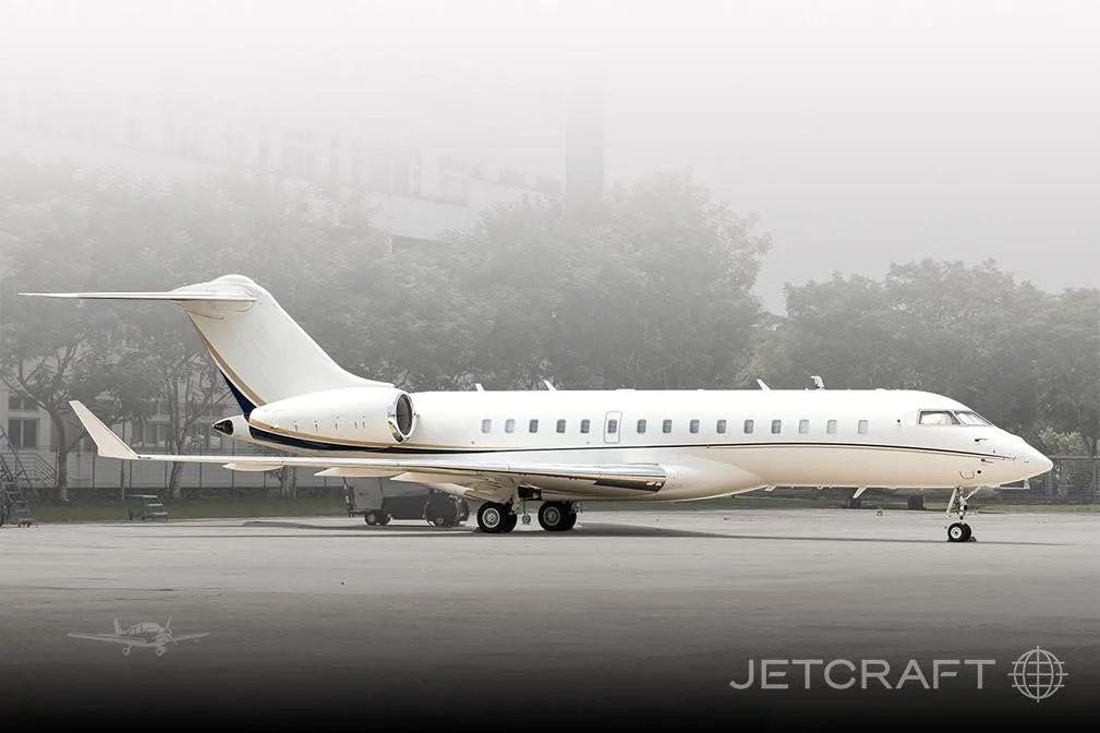 Exterior view of a 2017 BOMBARDIER GLOBAL 6000.