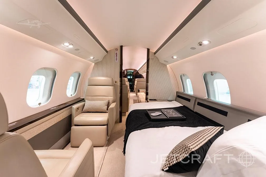 Cabin interior of a 2017 BOMBARDIER GLOBAL 6000.